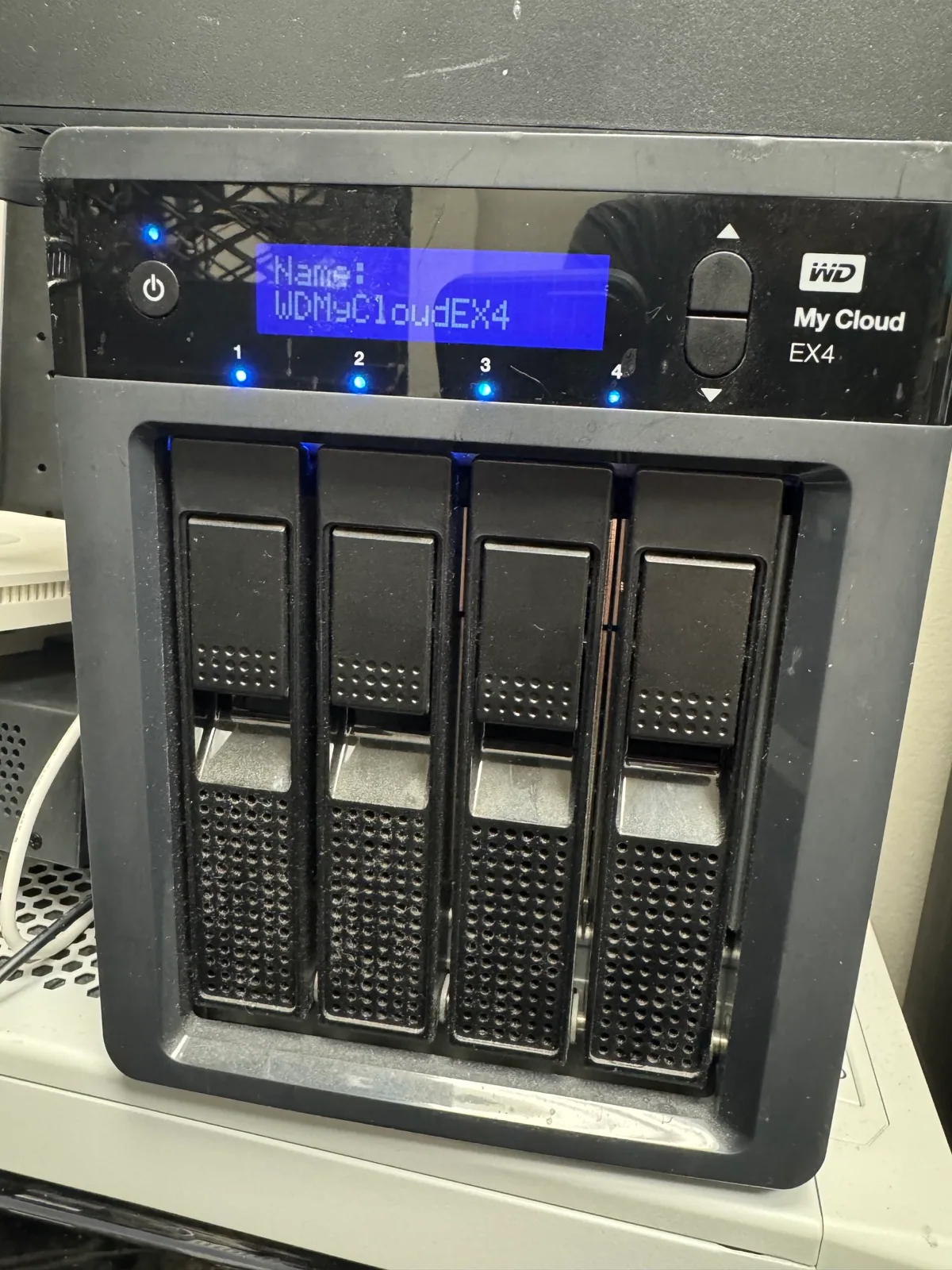 RAID NAS storage system